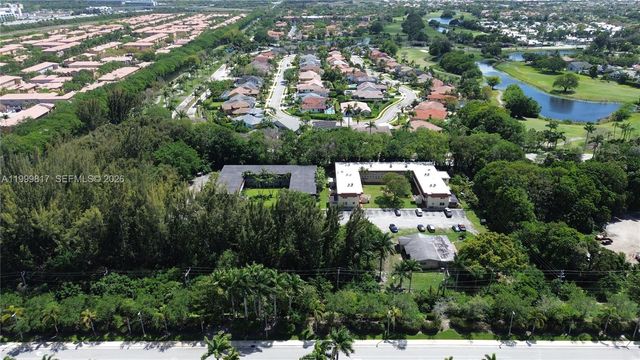 403 SW 148th Ave 3B, Pembroke Pines, FL 33027
