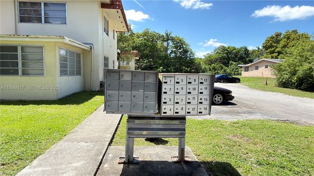 403 SW 148th Ave 3B, Pembroke Pines, FL 33027