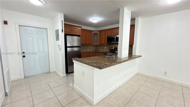 403 SW 148th Ave 3B, Pembroke Pines, FL 33027
