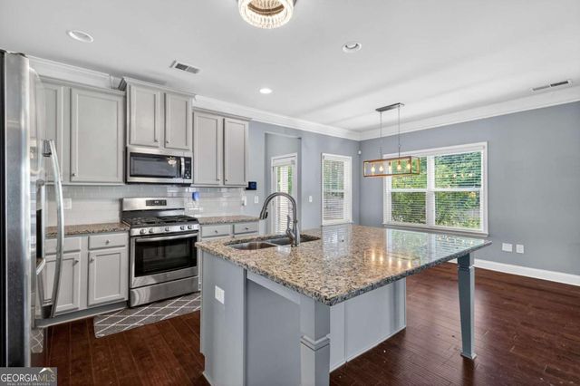 5390 Hennessy Circle, Atlanta, GA 30349