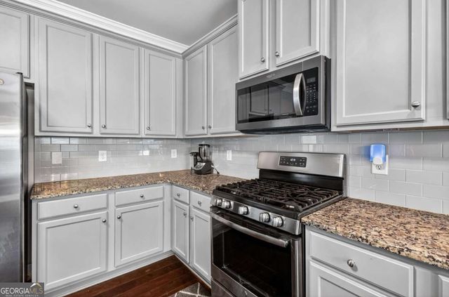 5390 Hennessy Circle, Atlanta, GA 30349