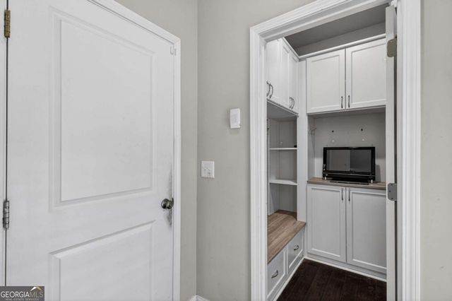 5390 Hennessy Circle, Atlanta, GA 30349