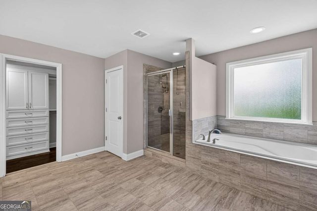 5390 Hennessy Circle, Atlanta, GA 30349
