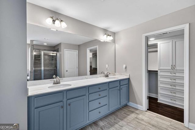 5390 Hennessy Circle, Atlanta, GA 30349