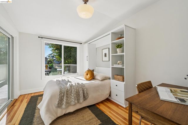 5933 Fremont St, Oakland, CA 94608