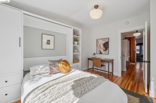5933 Fremont St, Oakland, CA 94608