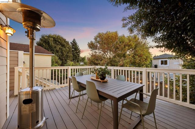 5933 Fremont St, Oakland, CA 94608