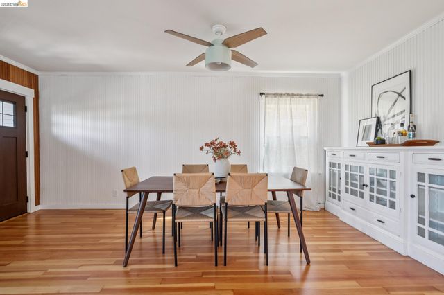 5933 Fremont St, Oakland, CA 94608