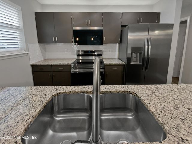 330 DUDLEY Street, Atlantic Beach, FL 32233