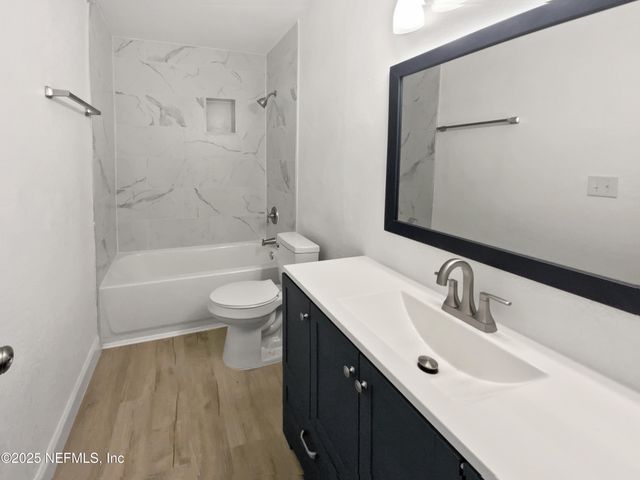 330 DUDLEY Street, Atlantic Beach, FL 32233