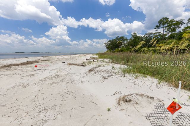 87 Fuskie Ln, Daufuskie Island, SC 29915