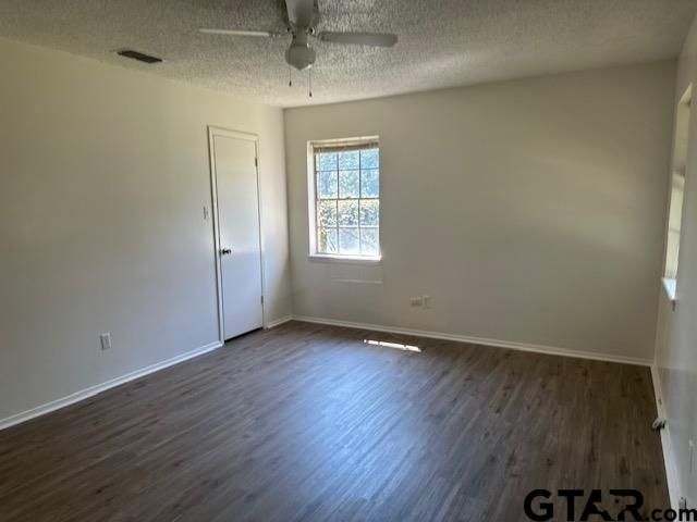 2721 Wakefield Dr, Tyler, TX 75701