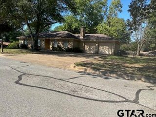 2721 Wakefield Dr, Tyler, TX 75701