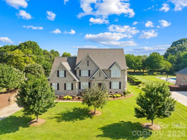 105 Mandarin Drive, Mooresville, NC 28117