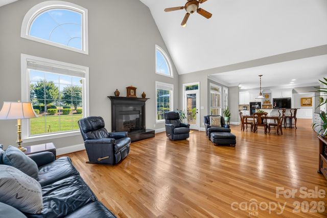 105 Mandarin Drive, Mooresville, NC 28117