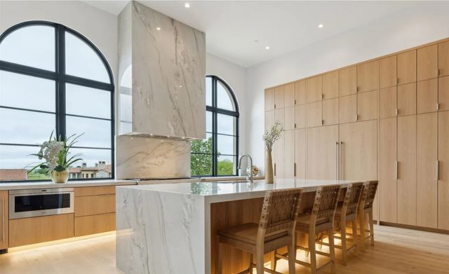 13709 Trail Creek Place, Dallas, TX 75240