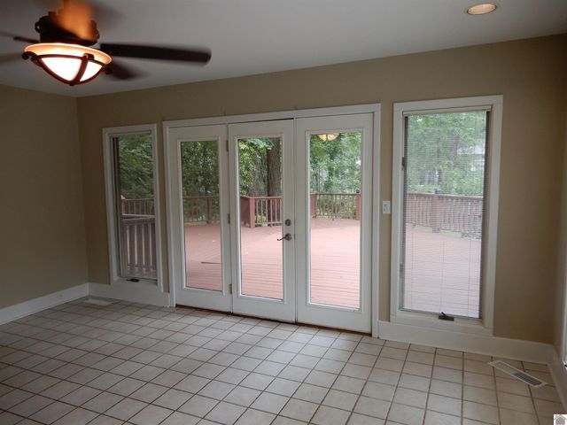 643 Whitney Drive, Paducah, KY 42001