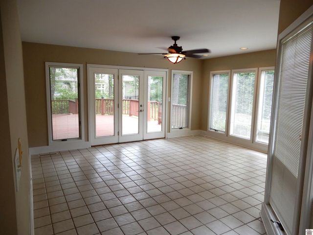 643 Whitney Drive, Paducah, KY 42001