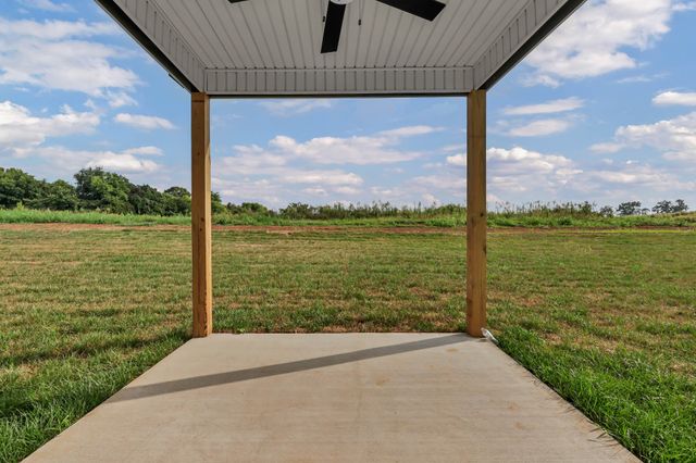 2725 Brewster Dr, Clarksville, TN 37042