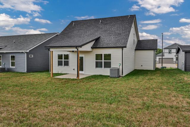 2725 Brewster Dr, Clarksville, TN 37042