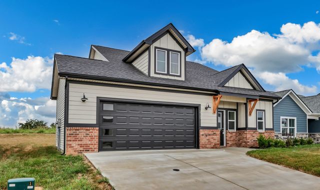 2725 Brewster Dr, Clarksville, TN 37042