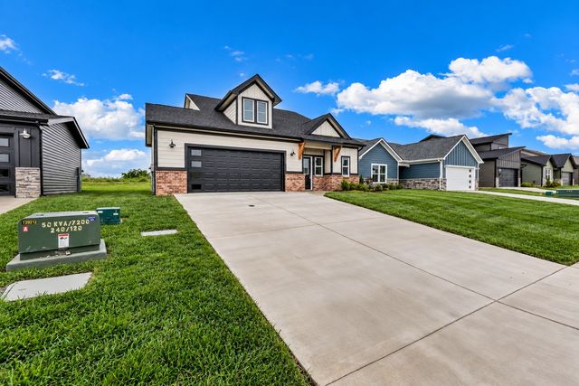2725 Brewster Dr, Clarksville, TN 37042