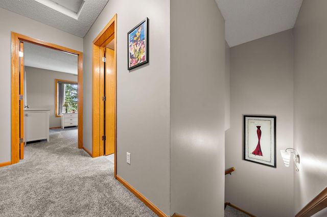 1423 Hunter Hill Road, Hudson, WI 54016