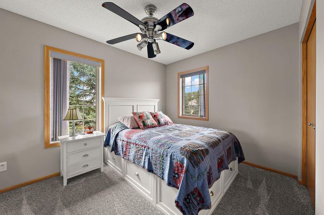 1423 Hunter Hill Road, Hudson, WI 54016