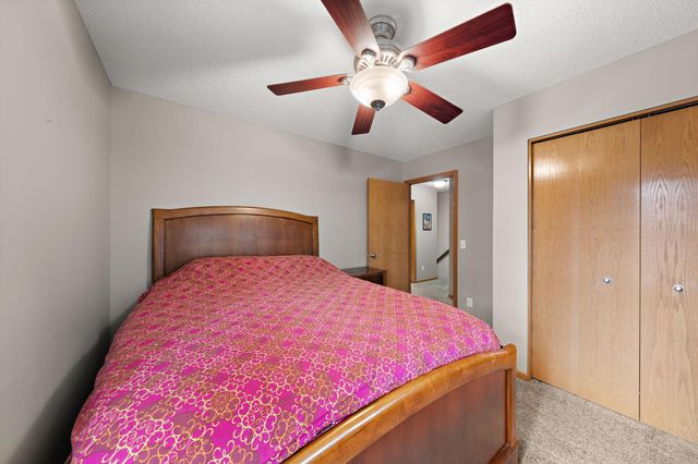 1423 Hunter Hill Road, Hudson, WI 54016