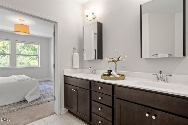 149 Manordale Drive, Chapel Hill, NC 27517
