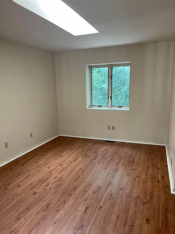 424 Deerpath Drive W, Schererville, IN 46375