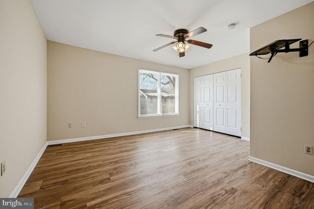 28 E PERPEN COURT, Newark, DE 19702