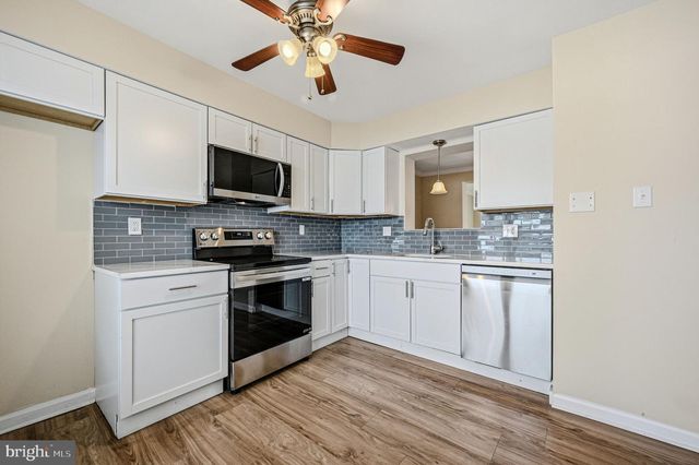 28 E PERPEN COURT, Newark, DE 19702