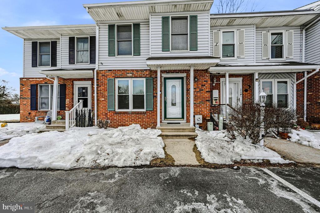 28 E PERPEN COURT, Newark, DE 19702