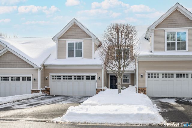 23 Woods Lane 23, Newtown, CT 06470