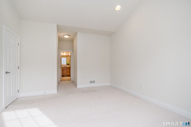 23 Woods Lane 23, Newtown, CT 06470