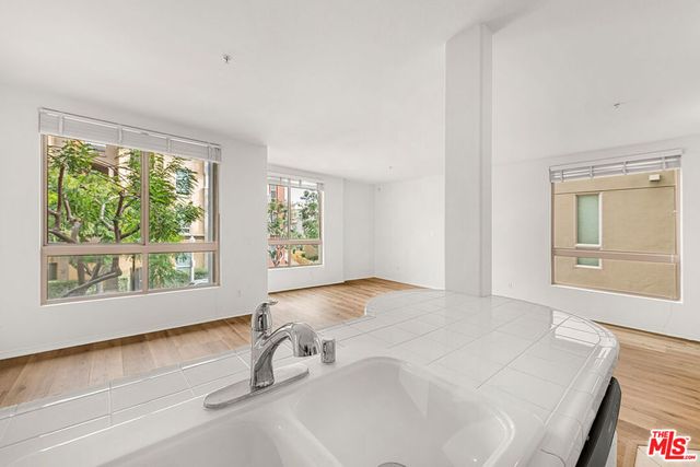 13044 Pacific 214, Playa Vista, CA 90094