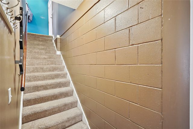 5230 Dakota Drive, West Des Moines, IA 50265