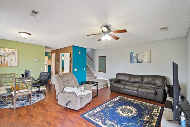 5230 Dakota Drive, West Des Moines, IA 50265