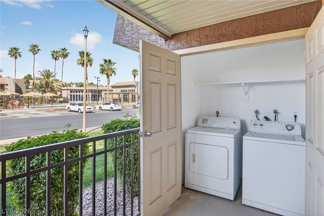 5081 River Glen Drive 117, Las Vegas, NV 89103