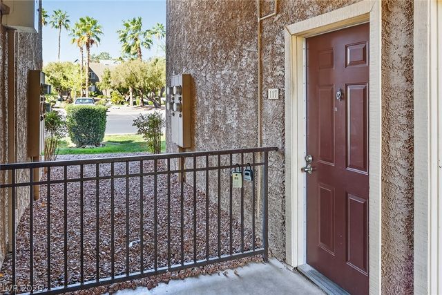 5081 River Glen Drive 117, Las Vegas, NV 89103