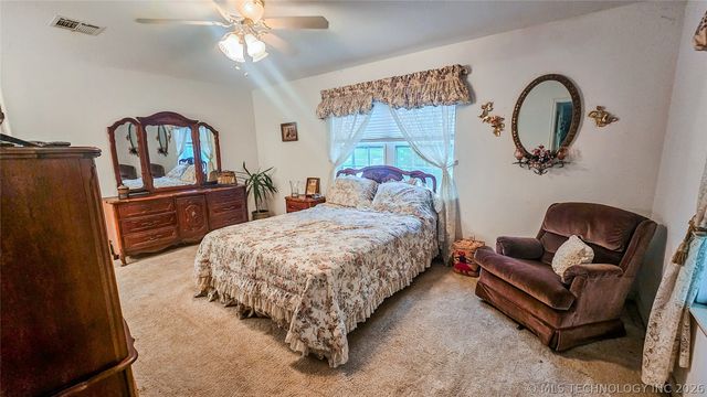 421975 E 1155 Road, Eufaula, OK 74432