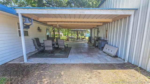 421975 E 1155 Road, Eufaula, OK 74432