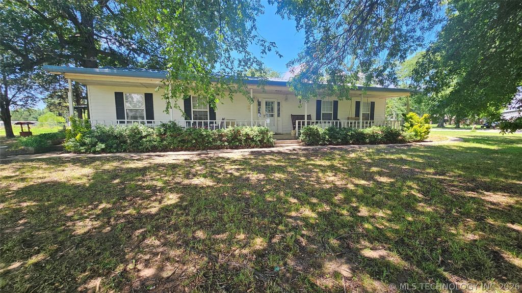 421975 E 1155 Road, Eufaula, OK 74432