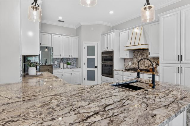 8411 WOBURN COURT, Windermere, FL 34786