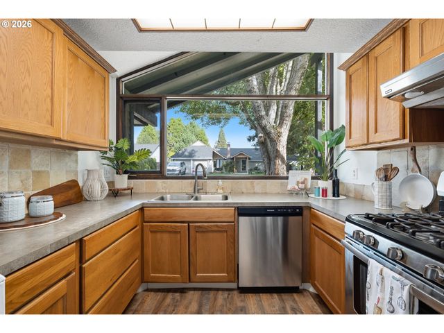 4155 Sw 189TH Pl, Beaverton, OR 97078