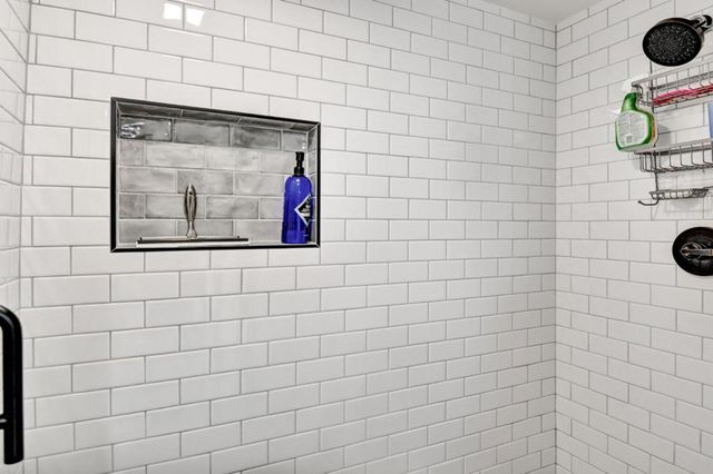 2323 Mastlands Drive, Oakland, CA 94611