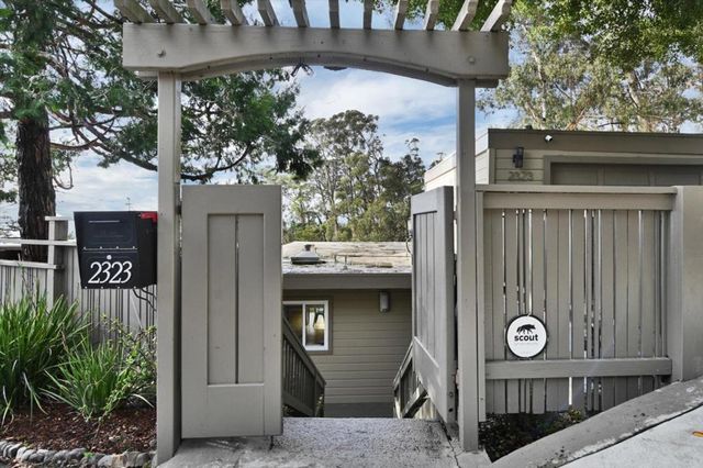 2323 Mastlands Drive, Oakland, CA 94611