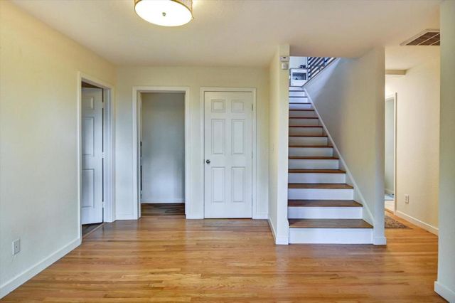 2323 Mastlands Drive, Oakland, CA 94611