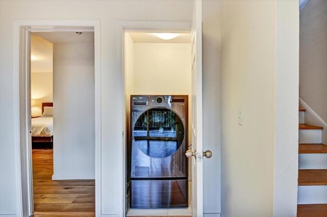 2323 Mastlands Drive, Oakland, CA 94611